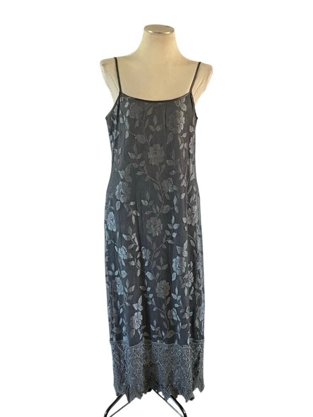 Sue Wong Gray/Silver Crochet Lace Maxi Dress